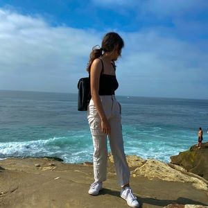 hollister cream cargo pants high rise